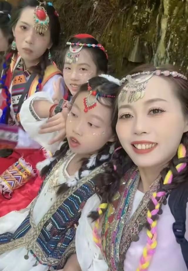 阿坝旅游小姑妈找到了,年仅31岁,被冲远20公里,丈夫:我不怪你